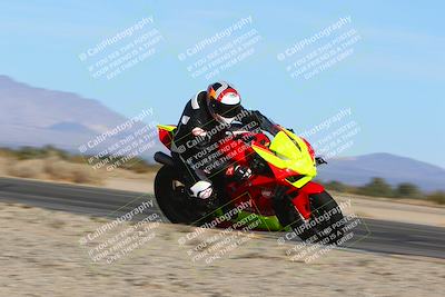 media/Jan-13-2024-SoCal Trackdays (Sat) [[9c032fe5aa]]/Turn 14 Inside (150pm)/